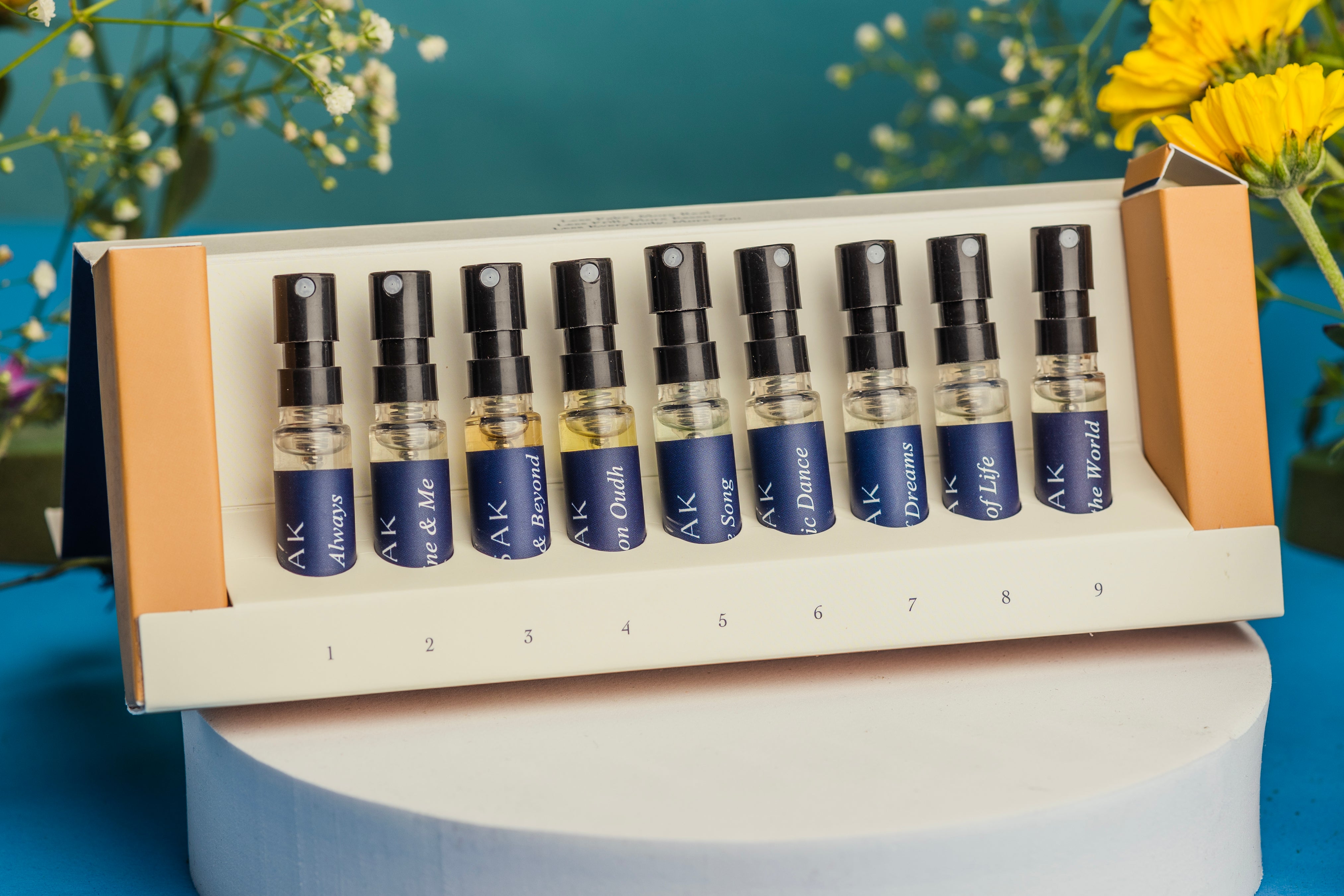 Signature set of 9 perfumes